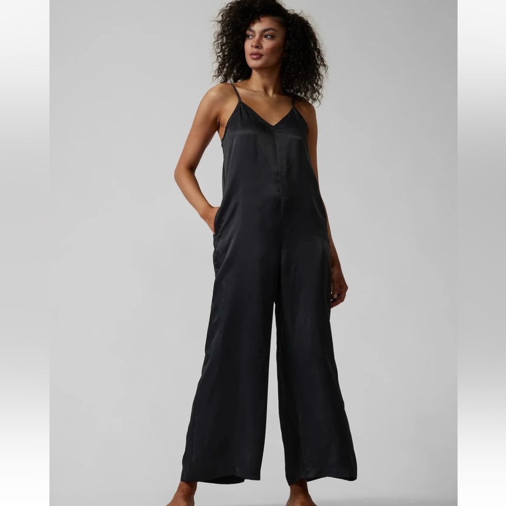 Athleta Calm Cool Sleep Romper in black